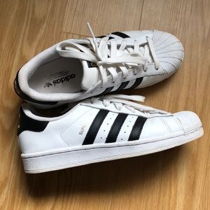 Adidas Superstar Sneakers